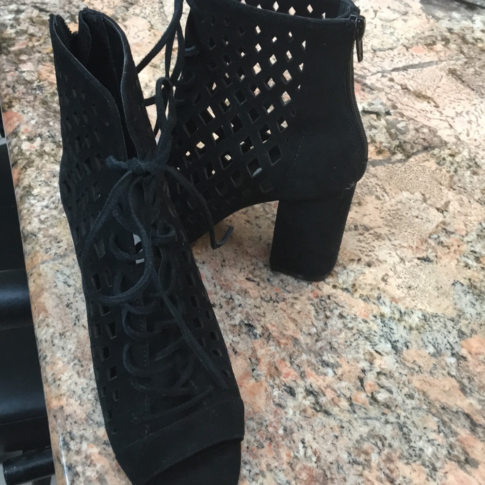 Steven Madden Suede Block Heel Open Toes Pumps - image 8